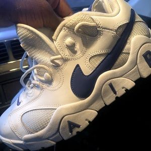 Nike sz 8 great condition low top